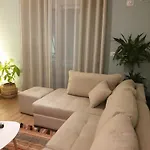 La Comfy Ap * Sarandë