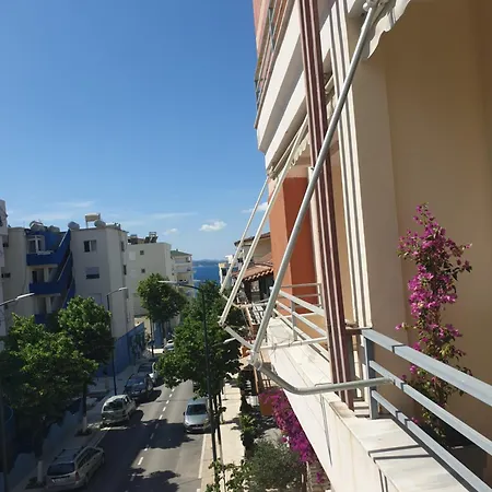 La Comfy Ap Apartment