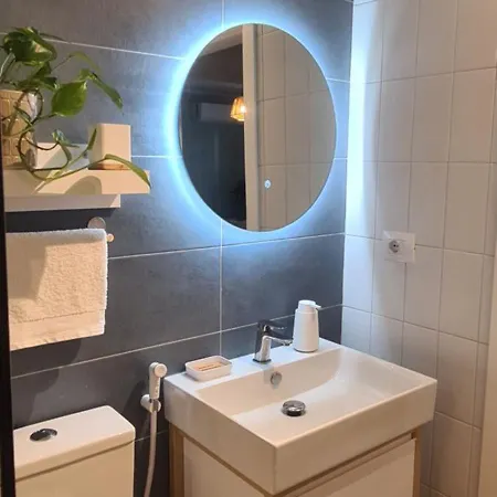 La Comfy Ap * Sarandë