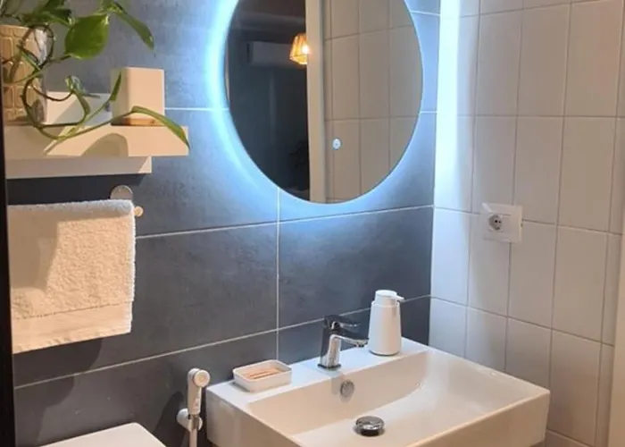 La Comfy Ap * Sarandë