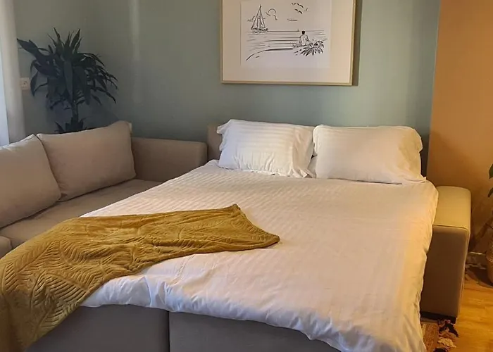 La Comfy Ap * Sarandë