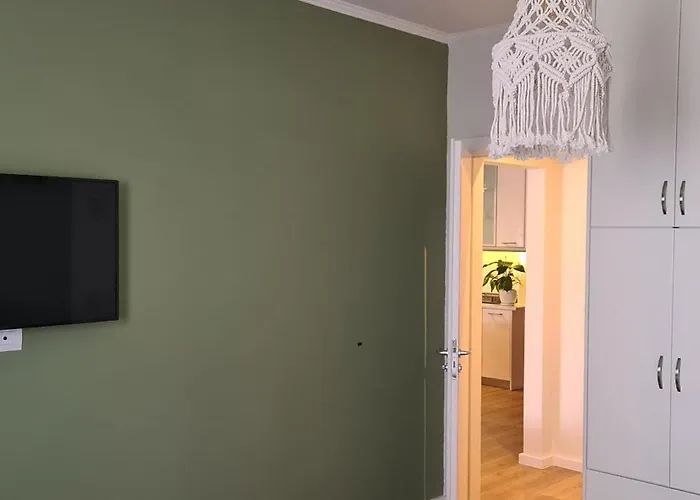 La Comfy Ap * Sarandë